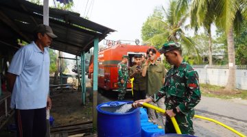 KODIM 0419/TANJAB SALURKAN AIR BERSIH, PERKUAT KEMANUNGGALAN TNI–RAKYAT