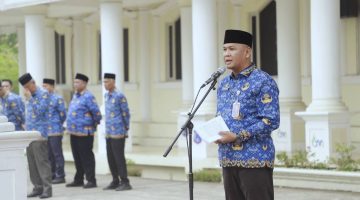 Pimpin Apel Pagi, Sekda Hermansyah Ingatkan PPPK Paruh Waktu: Tahun 2027 Minimal Berpredikat Baik   